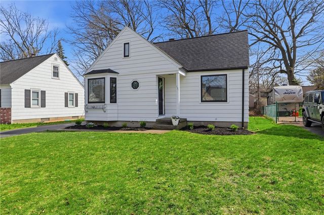 131 Langford Road, Rochester, NY 14615