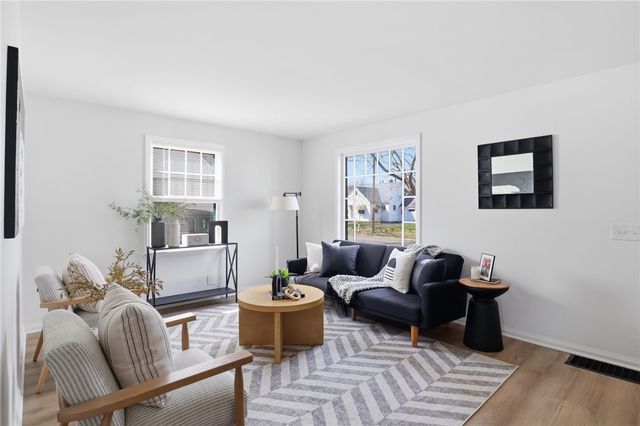 131 Langford Road, Rochester, NY 14615