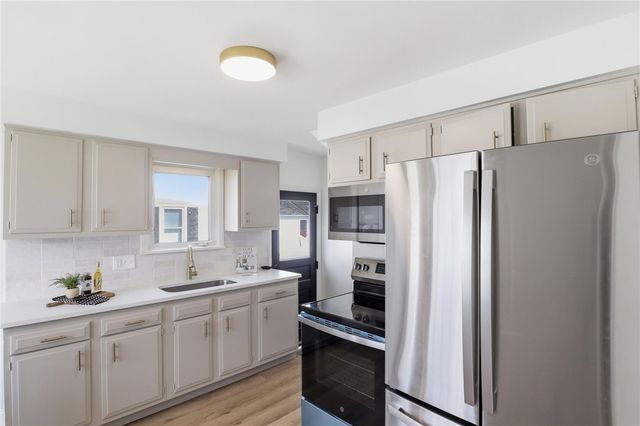 131 Langford Road, Rochester, NY 14615