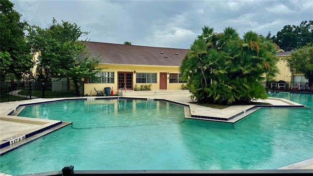 7522 GALLINETA COURT 7522, Tampa, FL 33615