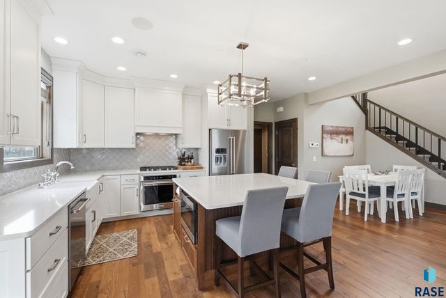 912 S Torrey Pine Ln Lane, Sioux Falls, SD 57110