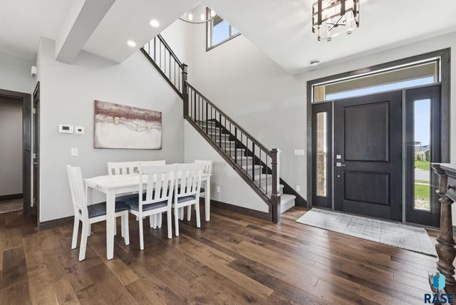 912 S Torrey Pine Ln Lane, Sioux Falls, SD 57110