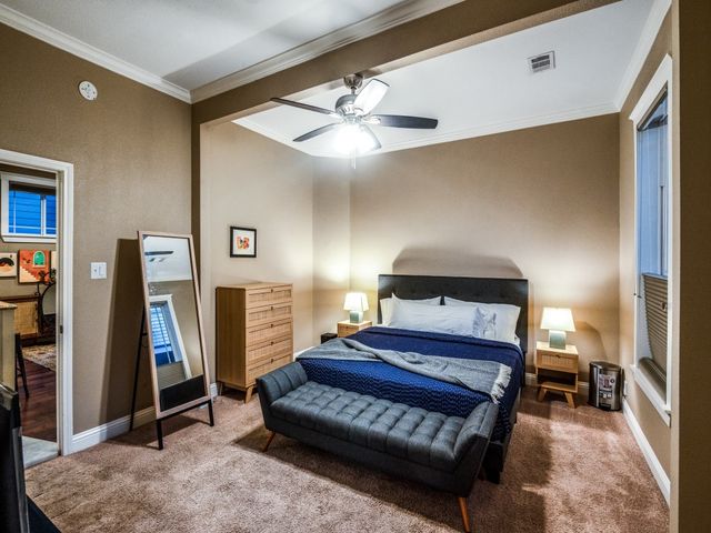 820 W 8th Street, Dallas, TX 75208