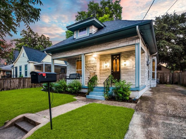 820 W 8th Street, Dallas, TX 75208