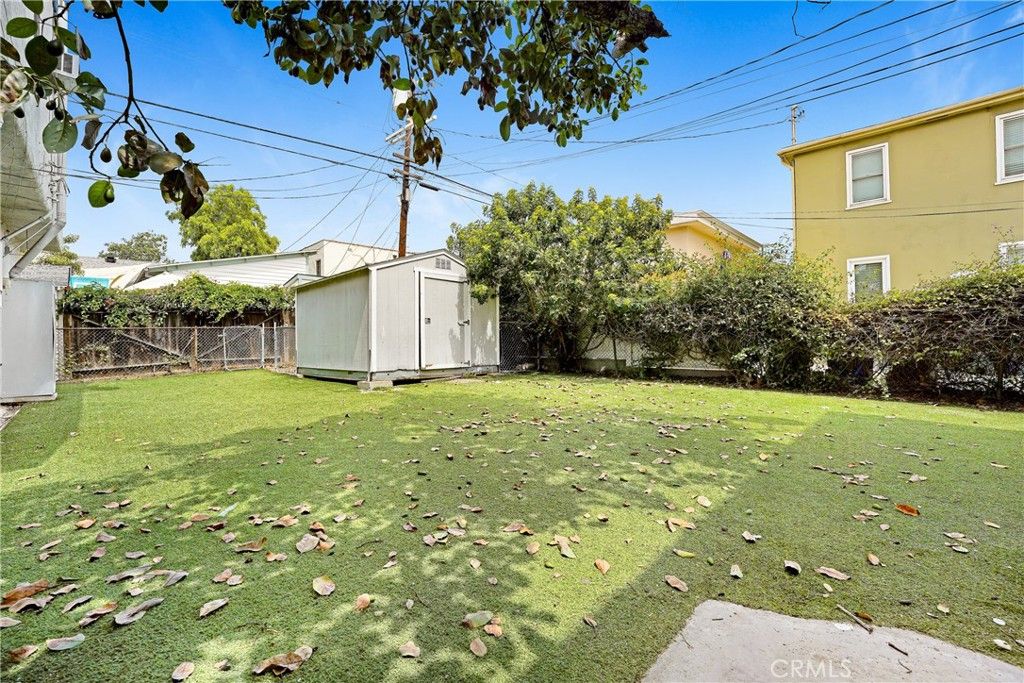 Image 14 of property listing at 1567 S Spaulding, Los Angeles, CA 90019