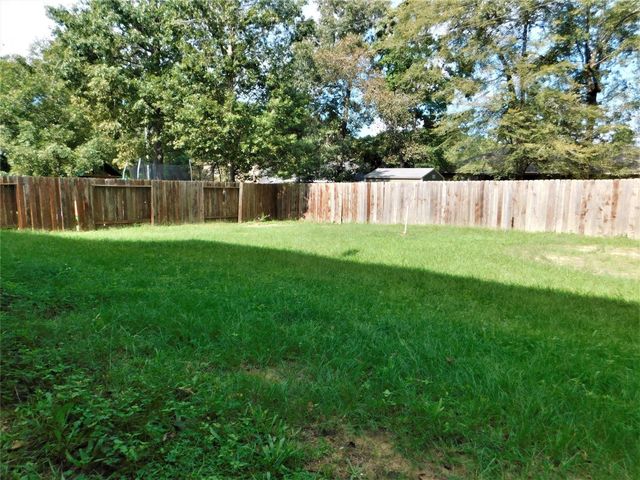 14137 Broken Arrow Drive, Willis, TX 77378