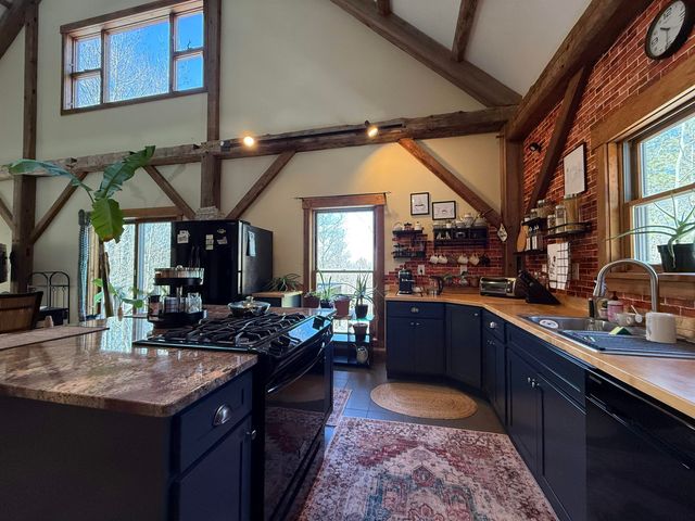 77 Williams Road, Orange, NH 03741