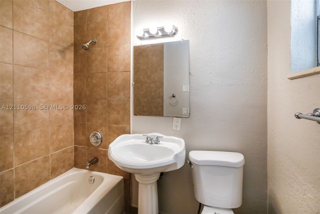 1247 NW 55th Ave, Lauderhill, FL 33313
