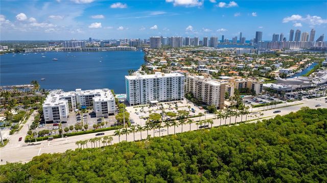 2841 NE 163rd St 902, North Miami Beach, FL 33160