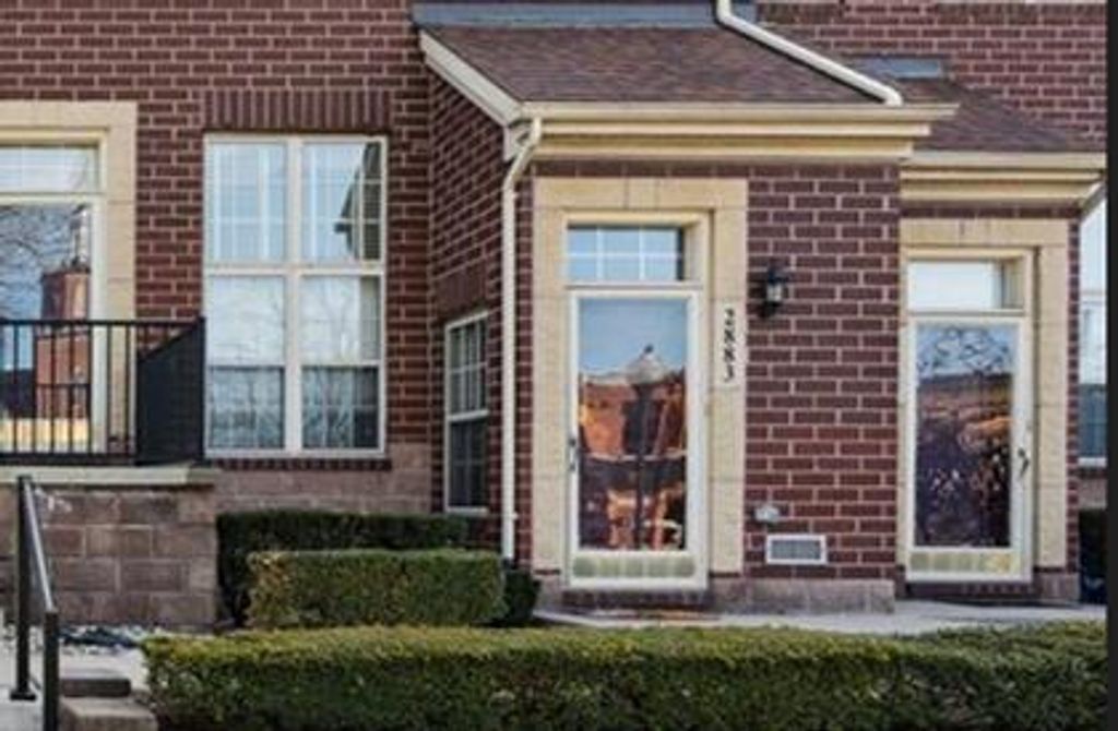 2883 Biddle Avenue, Wyandotte, MI 48192