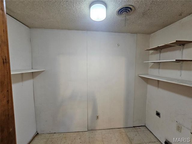 39389 County Road 233, Malden, MO 63863