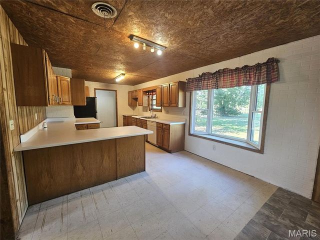 39389 County Road 233, Malden, MO 63863