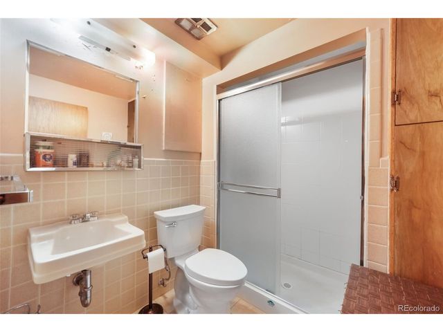 2115 Union Dr, Lakewood, CO 80215