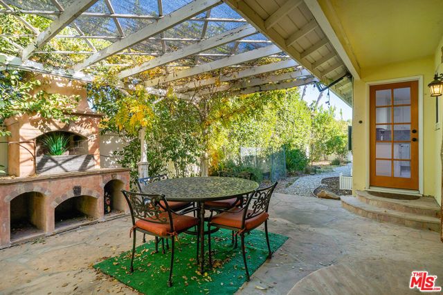 13843 Milbank Street, Sherman Oaks, CA 91423