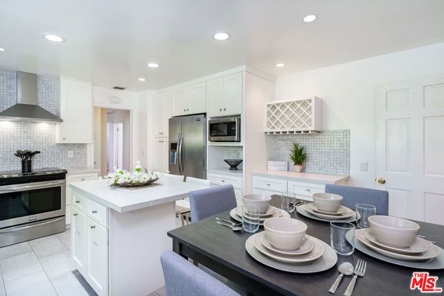 13843 Milbank Street, Sherman Oaks, CA 91423