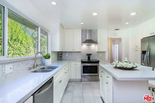 13843 Milbank Street, Sherman Oaks, CA 91423