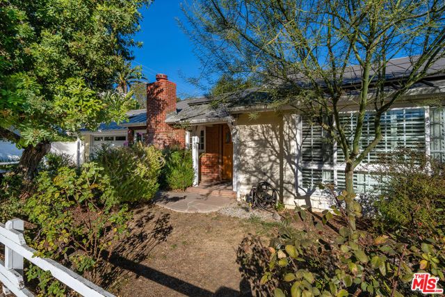 13843 Milbank Street, Sherman Oaks, CA 91423