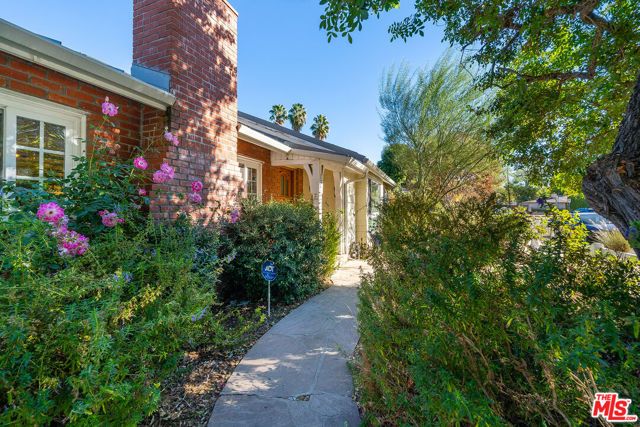 13843 Milbank Street, Sherman Oaks, CA 91423