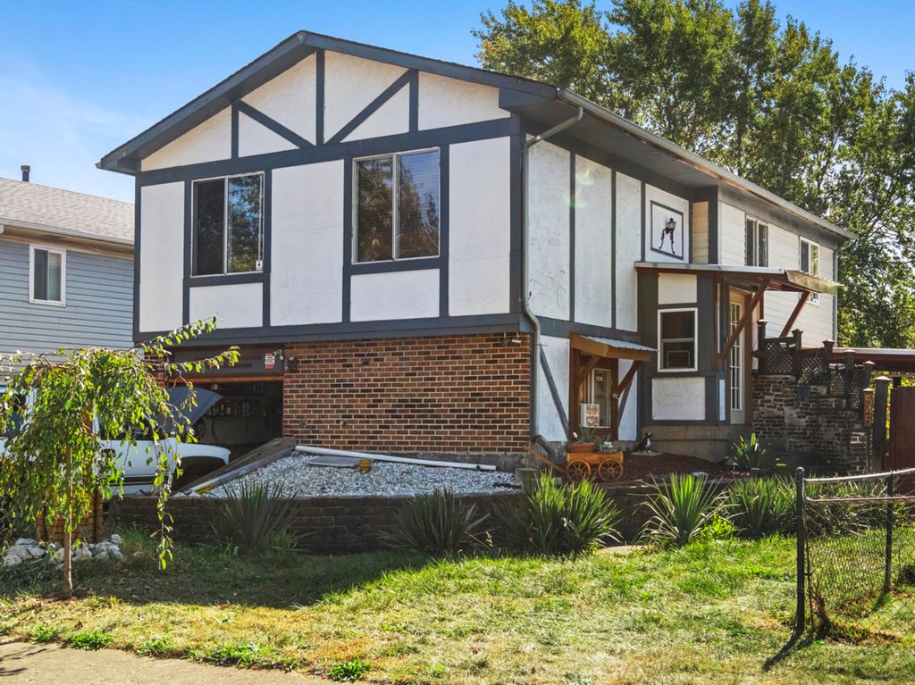 545 Old Stone Road, Bolingbrook, IL 60440