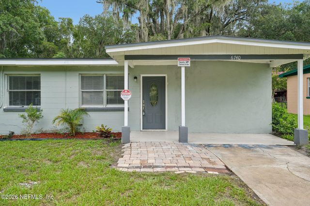6740 YVONNE Lane, Jacksonville, FL 32216