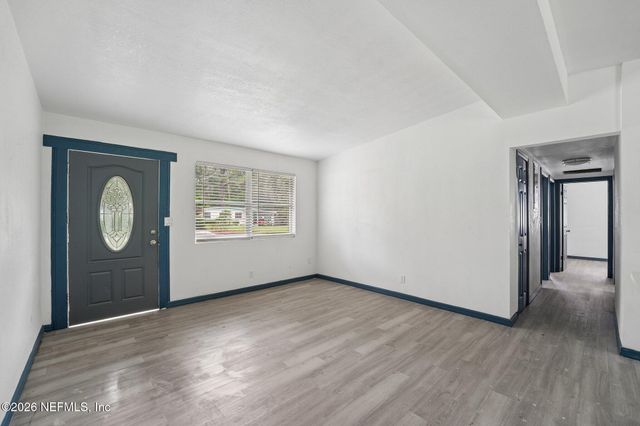 6740 YVONNE Lane, Jacksonville, FL 32216