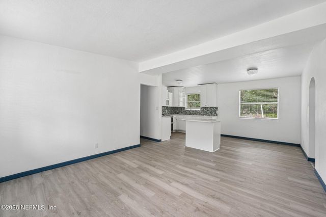 6740 YVONNE Lane, Jacksonville, FL 32216