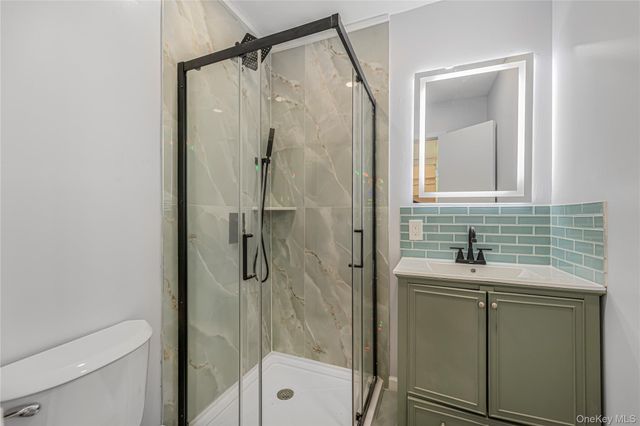 11 Jackson Avenue 27, Scarsdale, NY 10583