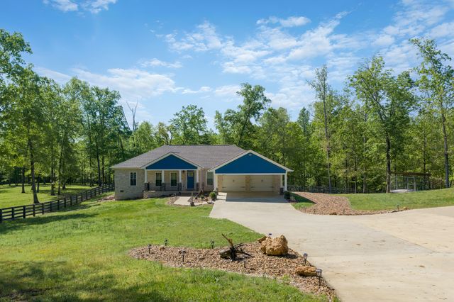 694 Lick Creek Boat Dock Loop, Parsons, TN 38363