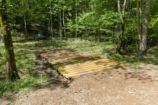 694 Lick Creek Boat Dock Loop, Parsons, TN 38363