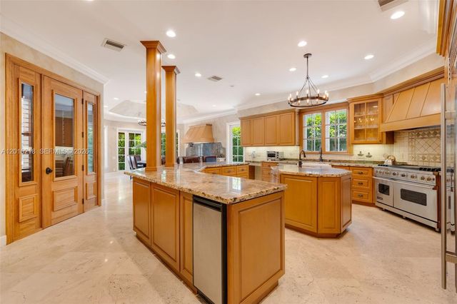 6905 SW 75th Ave, Miami, FL 33143