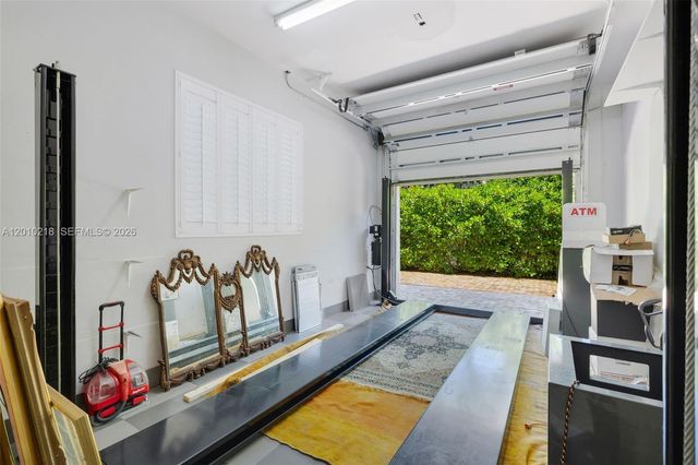 6905 SW 75th Ave, Miami, FL 33143