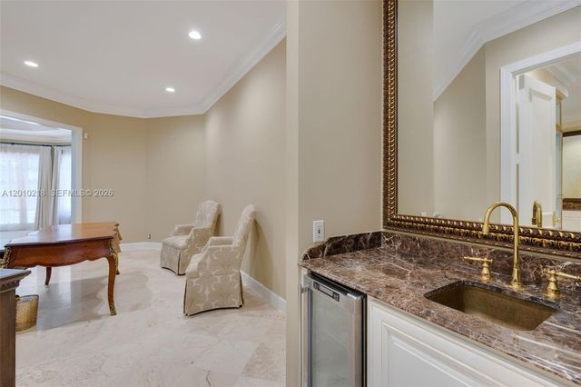6905 SW 75th Ave, Miami, FL 33143