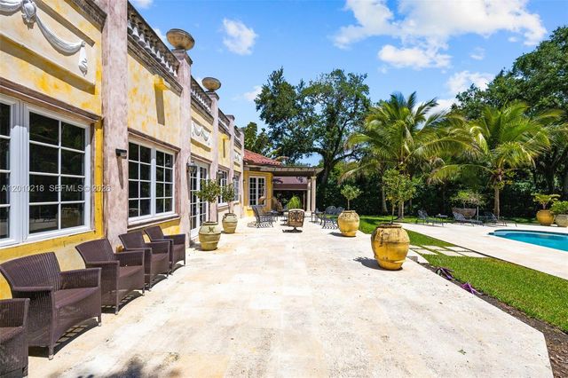 6905 SW 75th Ave, Miami, FL 33143