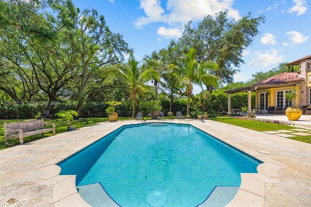 6905 SW 75th Ave, Miami, FL 33143