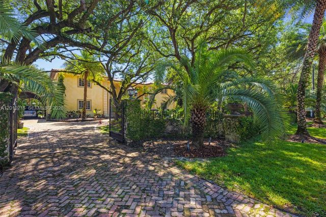 6905 SW 75th Ave, Miami, FL 33143