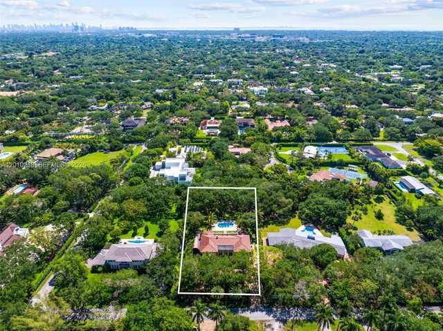 6905 SW 75th Ave, Miami, FL 33143