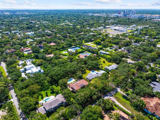 6905 SW 75th Ave, Miami, FL 33143