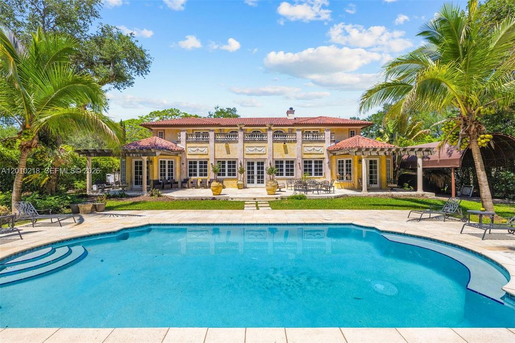 6905 SW 75th Ave, Miami, FL 33143