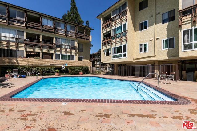 5600 Kensington Way 104, Culver City, CA 90230