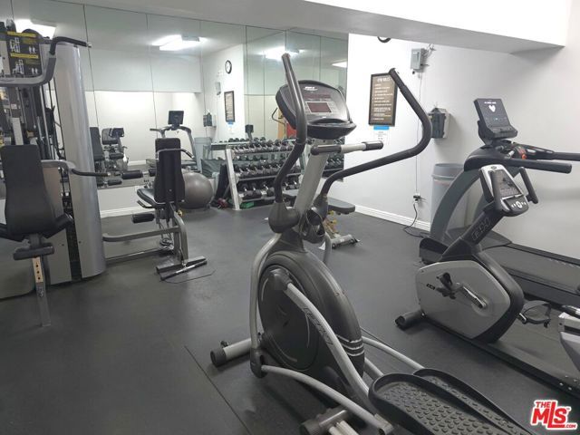 5600 Kensington Way 104, Culver City, CA 90230