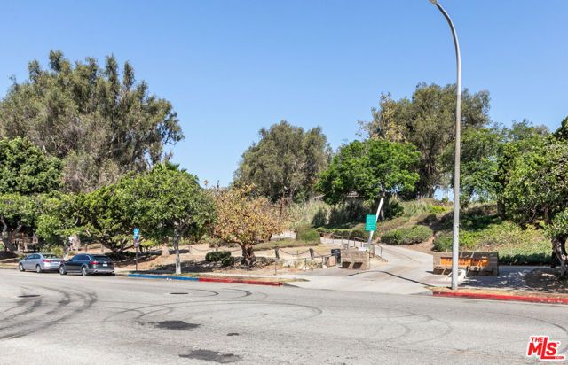 5600 Kensington Way 104, Culver City, CA 90230