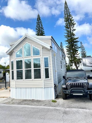 875 NE 48 Th Street Lot 393, Pompano Beach, FL 33064