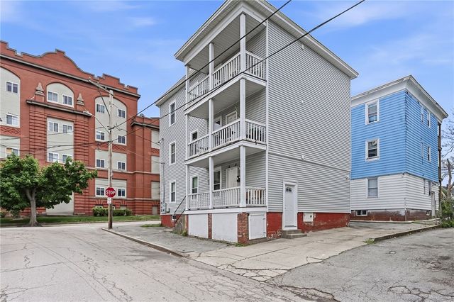 2 King Street, Central Falls, RI 02863