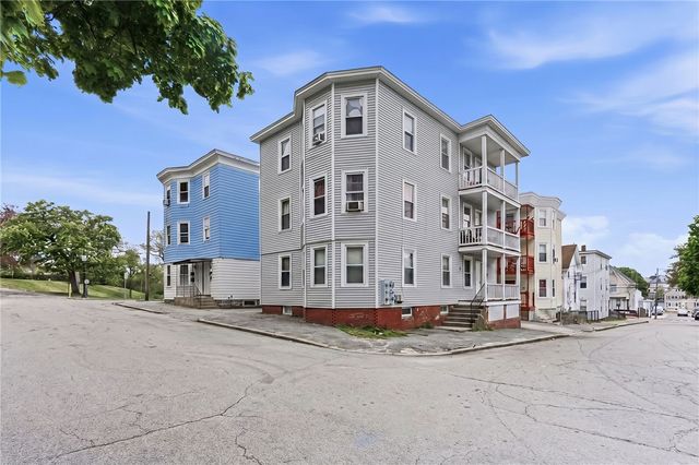 2 King Street, Central Falls, RI 02863
