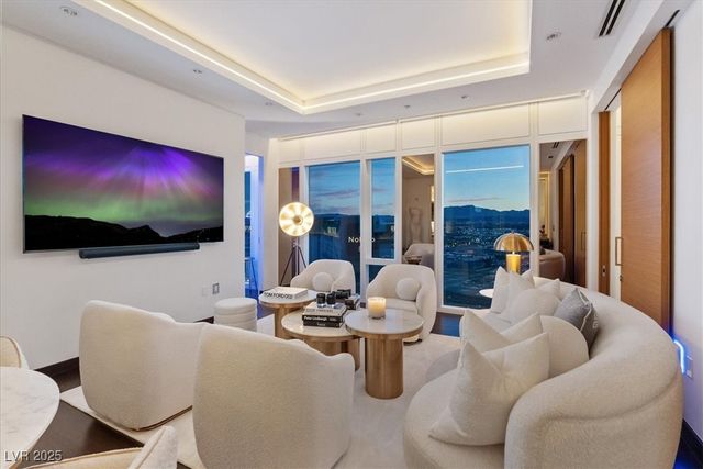 3750 Las Vegas Boulevard 2911, Las Vegas, NV 89158