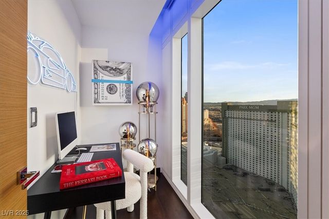 3750 Las Vegas Boulevard 2911, Las Vegas, NV 89158