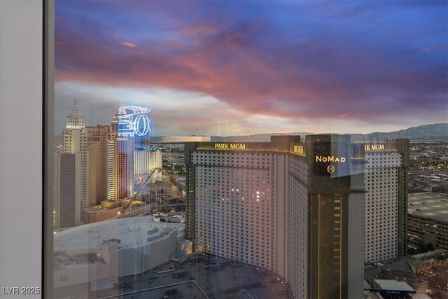 3750 Las Vegas Boulevard 2911, Las Vegas, NV 89158