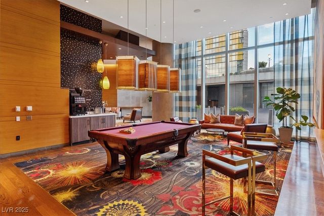 3750 Las Vegas Boulevard 2911, Las Vegas, NV 89158