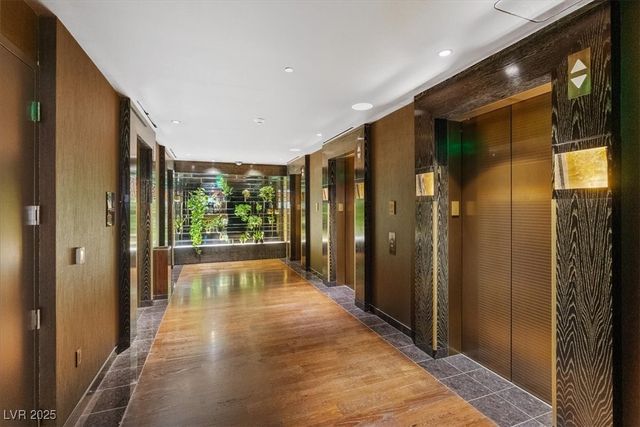 3750 Las Vegas Boulevard 2911, Las Vegas, NV 89158