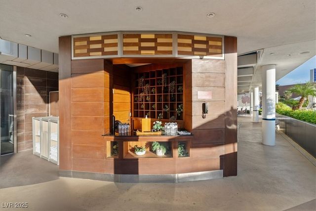 3750 Las Vegas Boulevard 2911, Las Vegas, NV 89158